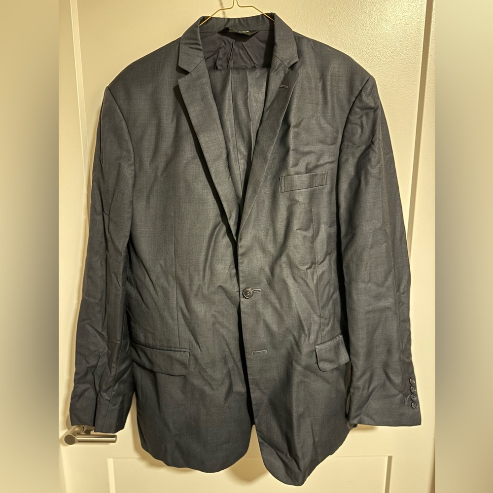 Jos A Bank Navy Traveler Slim Fit Suit 44L